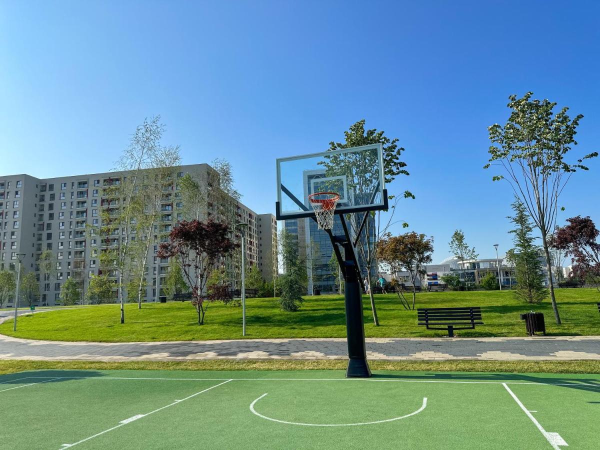 21 Bucharest