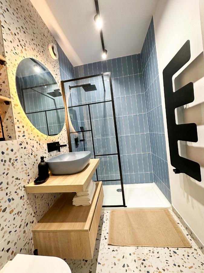 21 Apartament